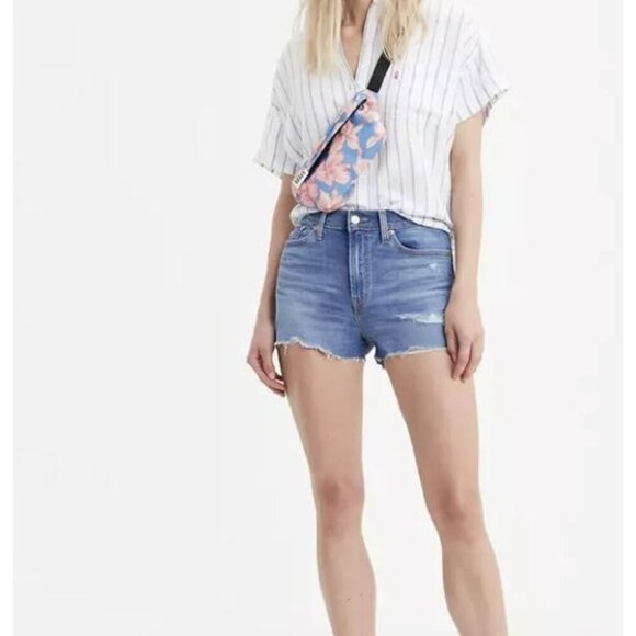 New Levi's Shorts High Rise shorts Women's 28 - Picture 2 of 11